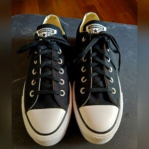 Chuck Taylor Converse